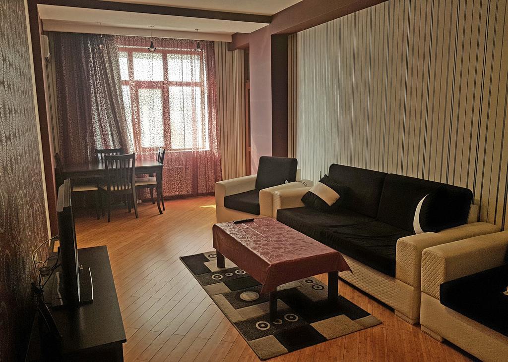 Apartment On Mirqasimov St.29 Baku Eksteriør billede